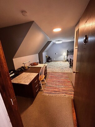 Quaint studio loft apartment on Eastside