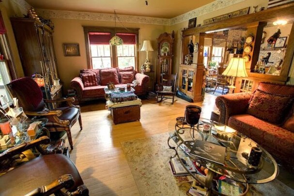 Relax in our English Garden King Suite at The Cobblestone Bed & Breakfast
