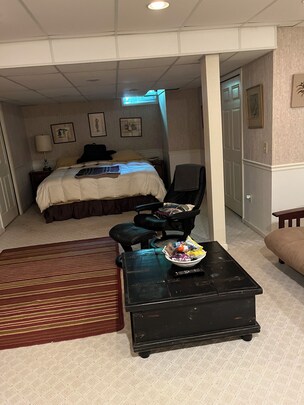  Equestrian facility .Cozy apartment in nice Chardon with AC, fitness room, WiFi