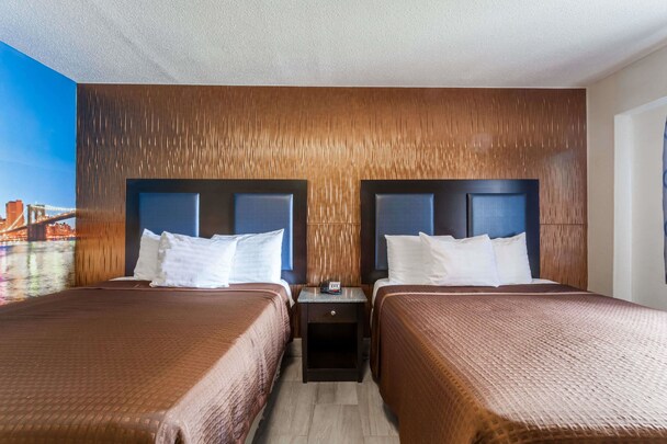 Travelodge by Wyndham South Hackensack