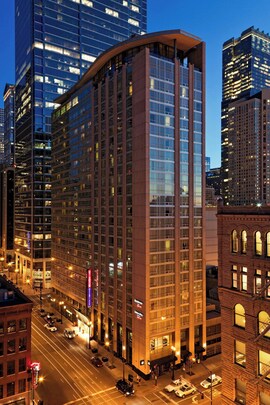 Residence Inn by Marriott Chicago Downtown / River North