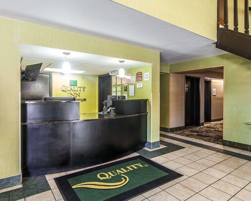 Quality Inn West