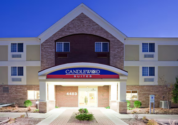 Candlewood Suites Milwaukee Brown Deer, an IHG Hotel