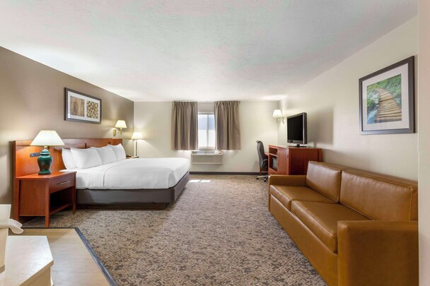 Quality Inn & Suites Fillmore I-15