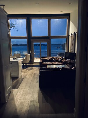 “Spectacular Waterfront Luxury w/ dock Grand Lake!!!