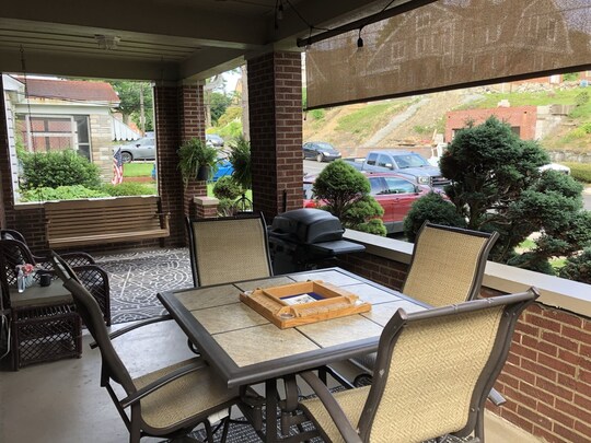 Best Location & Neighborhood  (2.5 to Downtown PGH)
