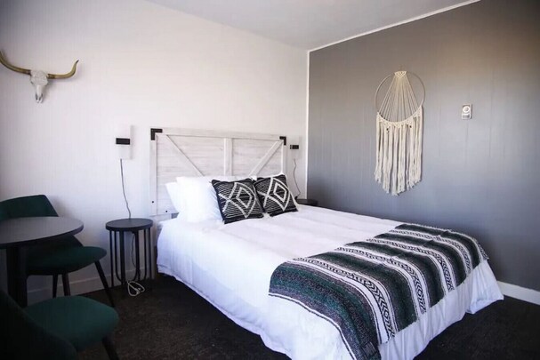 Fillmore Lodge: Discounted Cheerful Queen Room