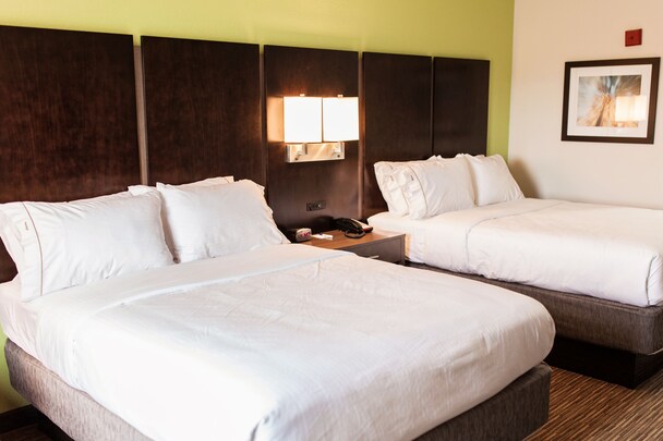 Holiday Inn Express & Suites Sweetwater, an IHG Hotel